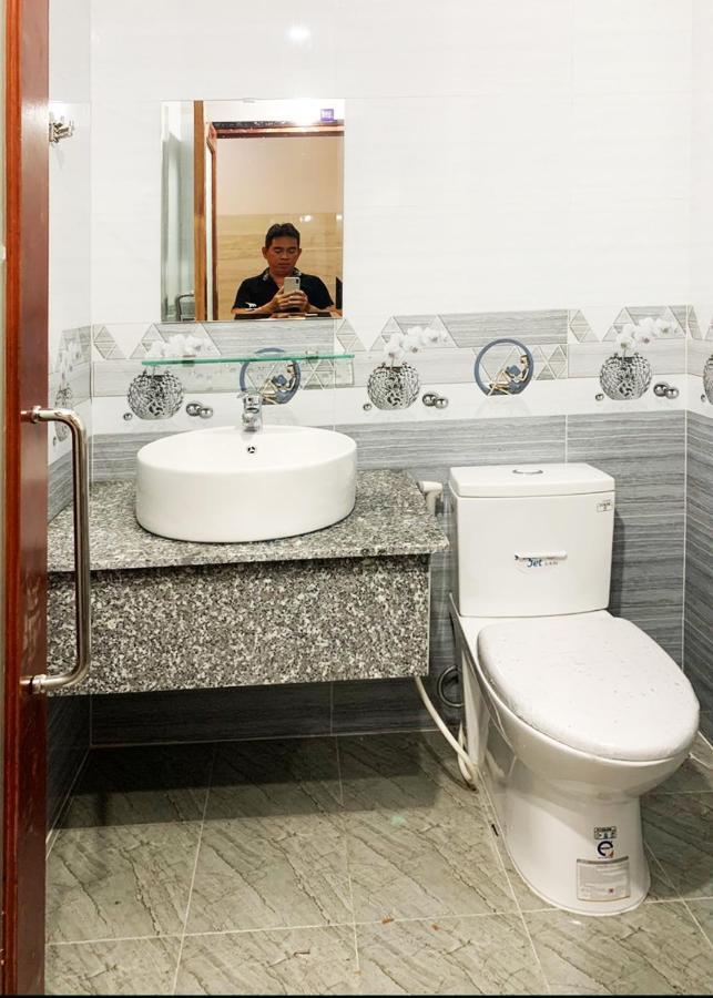 Ngoc Kha Tu 1 Hotel Long Xuyên Buitenkant foto